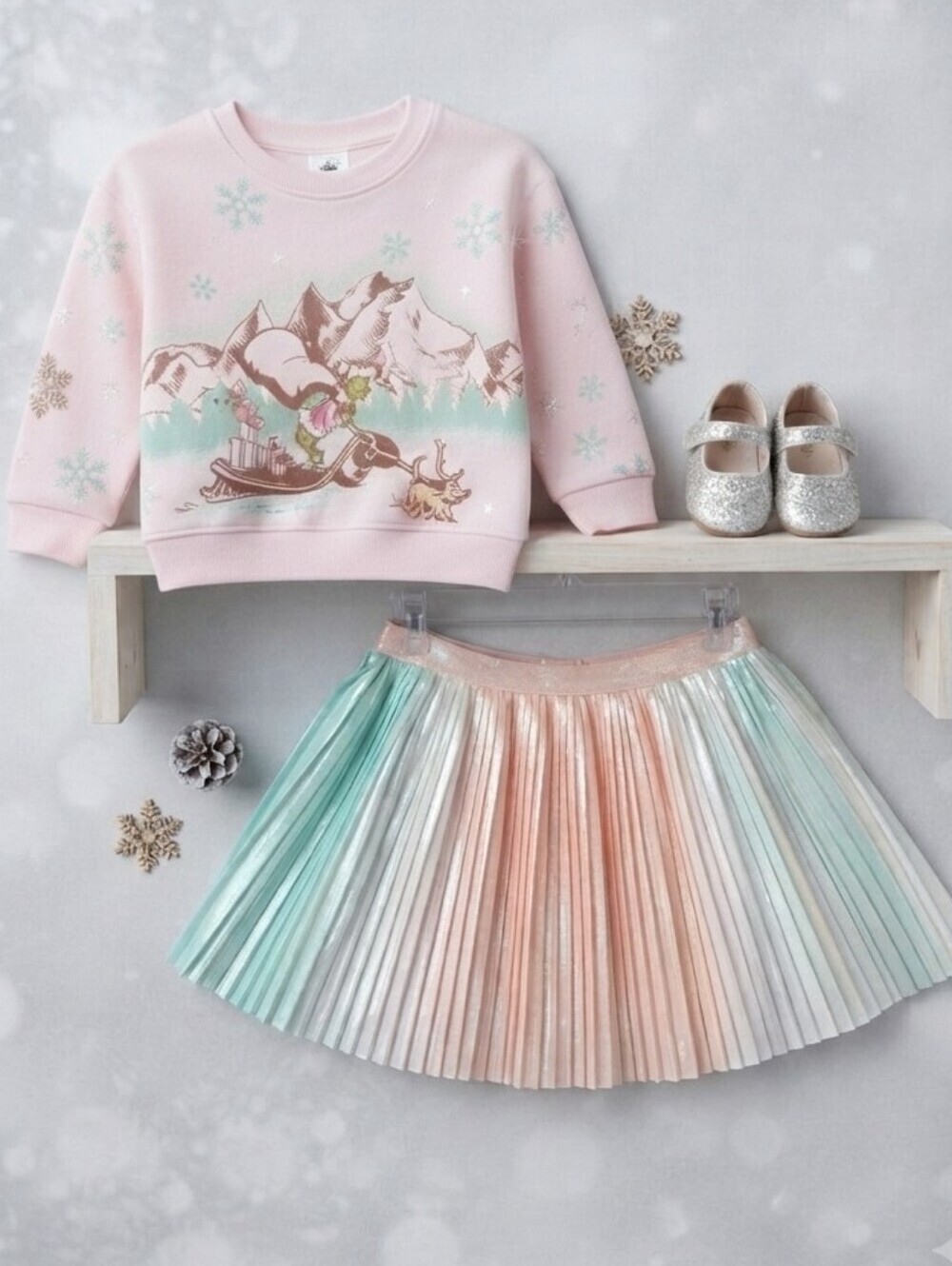 The Grinch Iridescent Pleated Skirt Pink,Green,Creamw/Grinch Sweatshirt,S-3T,NWT